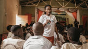 En Angola, los jóvenes contribuyen a acabar con el estigma en torno a la educación sexual integral